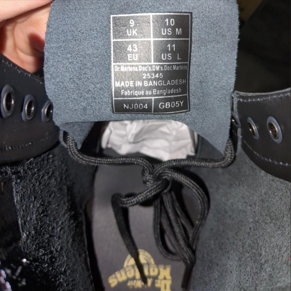 BRAND NEW Dr. Martens 1460 with Bex sole - Picture 4 of 6